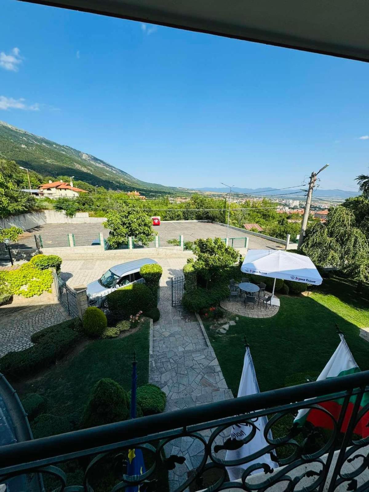 Hotel-Restaurant Almond Karlovo Exterior foto